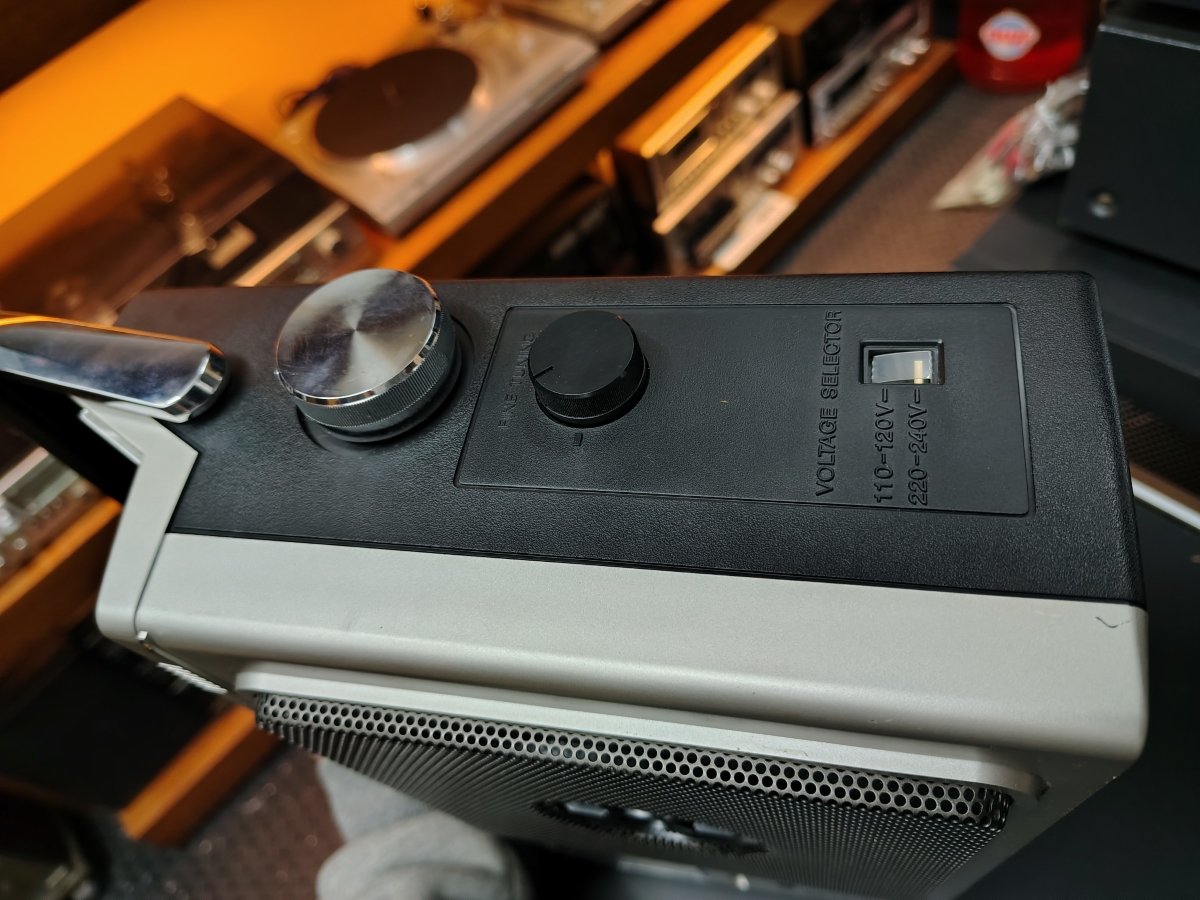 sony-cfm33s